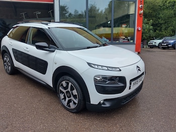 2015 - 1.6 BlueHDi Flair 5dr