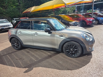 Used MINI Hatch 2018 for sale - 79390040: Photo