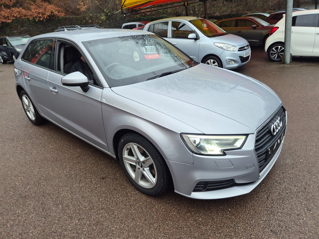Used Audi A3 2017 for sale - 77336141: Photo 4