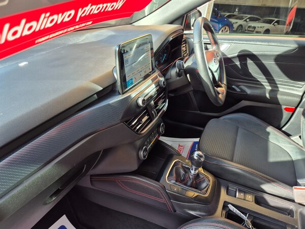 Used Ford Focus 2019 for sale - 76067259: Photo 10