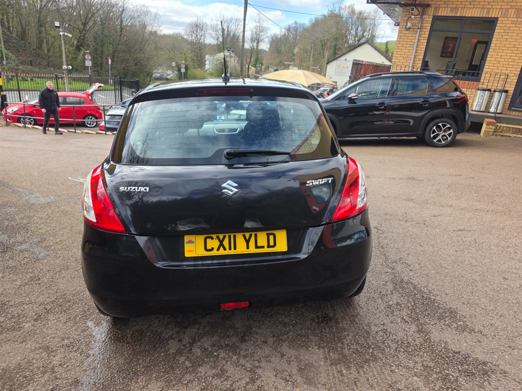 Used Suzuki Swift 2011 for sale - 78117041: Photo 8