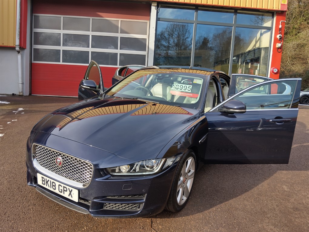 Used Jaguar XE 2018 for sale - 77336115: Photo 12