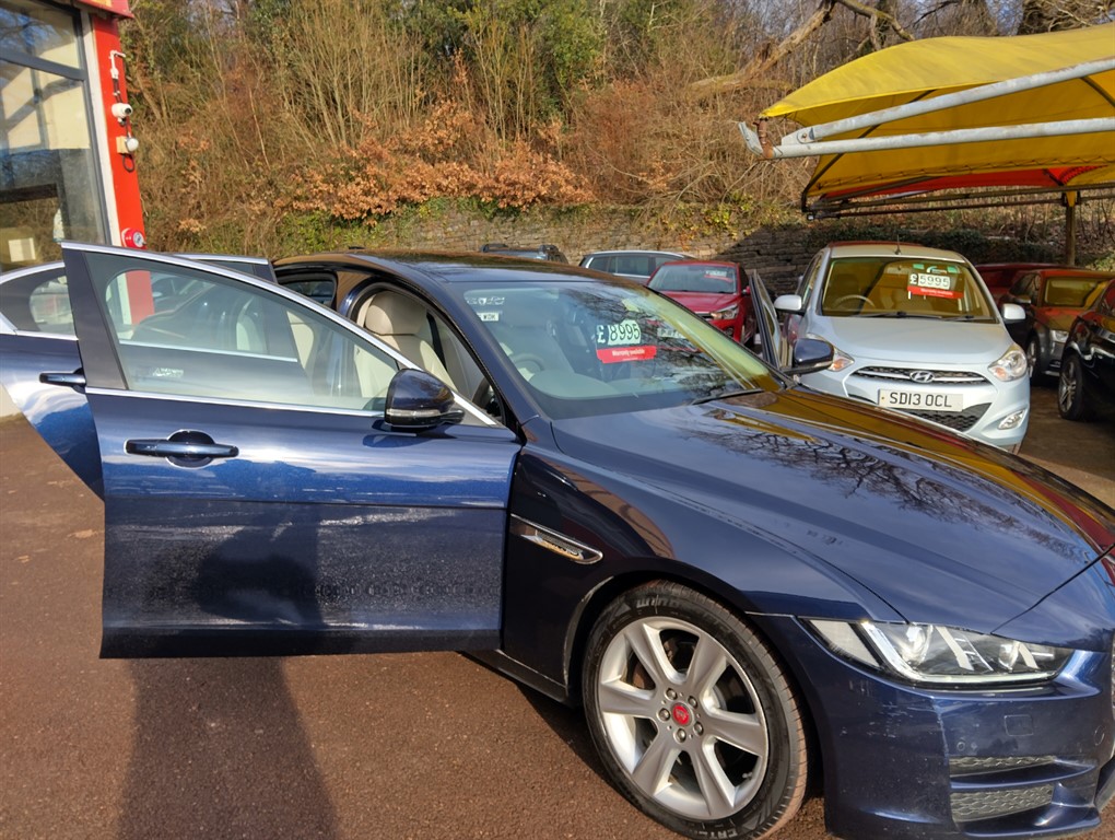 Used Jaguar XE 2018 for sale - 77336115: Photo 13