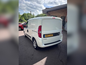 Used Vauxhall Combo 2017 for sale - 78671017: Photo