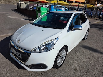 Used Peugeot 208 2017 for sale - 79363851: Photo