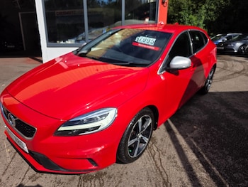 Used Volvo V40 2017 for sale - 79077934: Photo