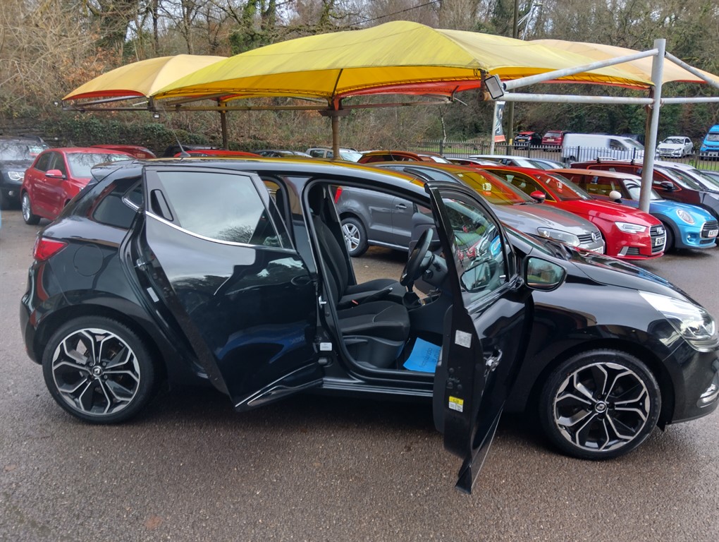 Used Renault Clio 2019 for sale - 76861995: Photo 15