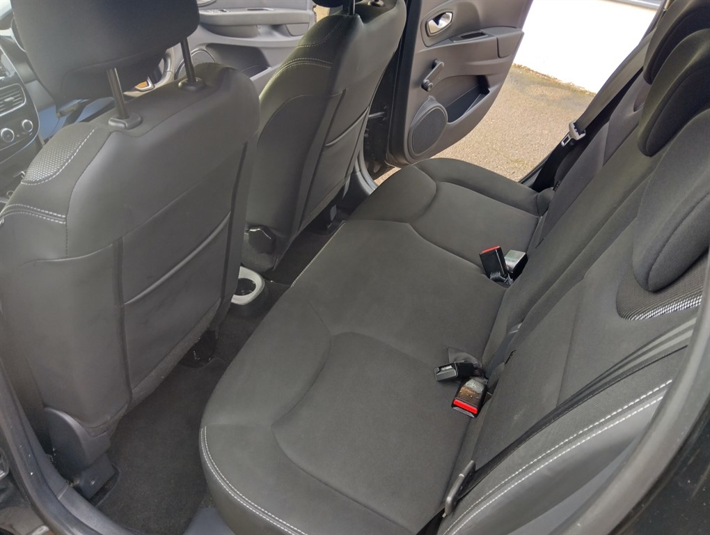 Used Renault Clio 2019 for sale - 76861995: Photo 9