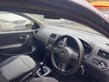Used Volkswagen Polo 2010 for sale - 78000592: Photo