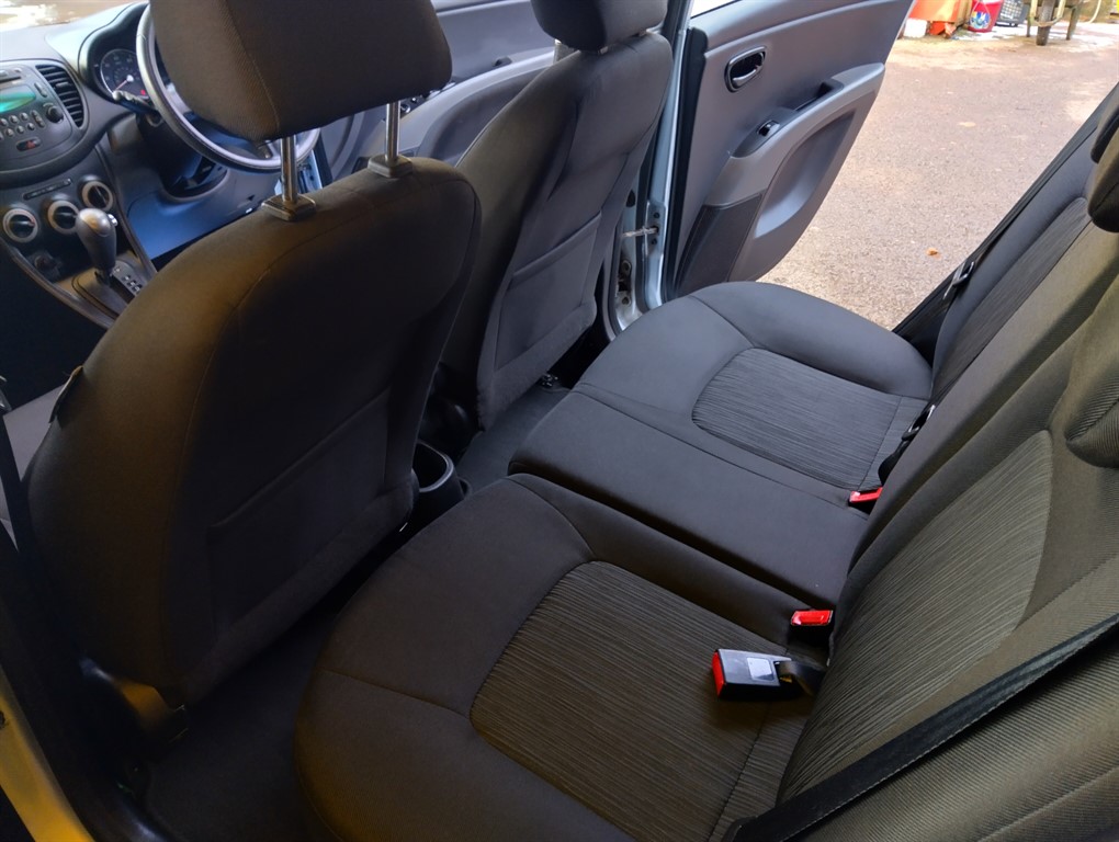 Used Hyundai i10 2013 for sale - 77336176: Photo 17