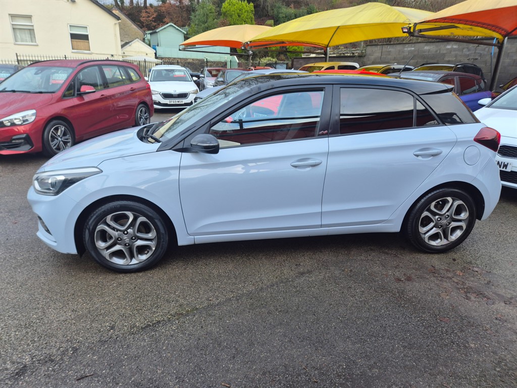 Used Hyundai i20 2019 for sale - 77336160: Photo 19