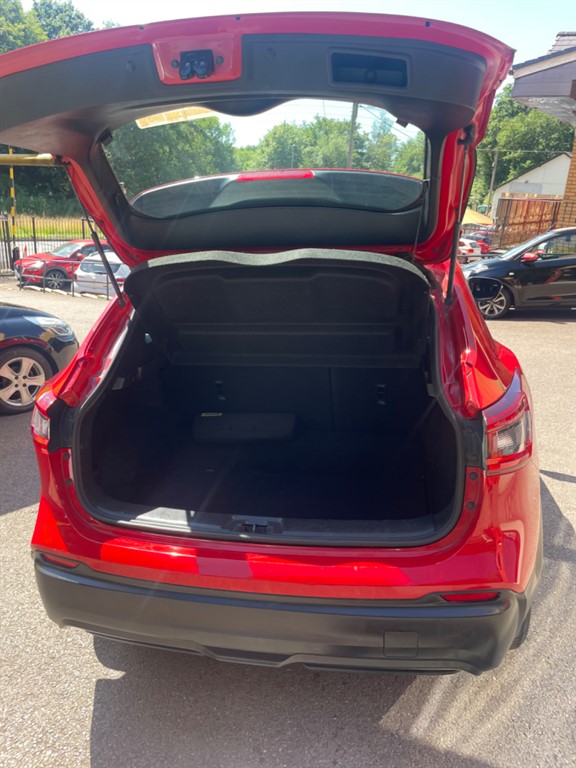 Used Nissan Qashqai 2018 for sale - 77336136: Photo 10