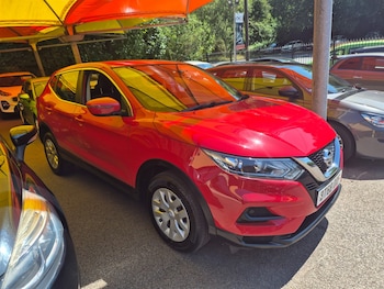 Used Nissan Qashqai 2018 for sale - 77336136: Photo