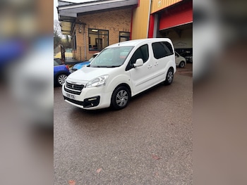 Used Peugeot Partner 2018 for sale - 77336173: Photo