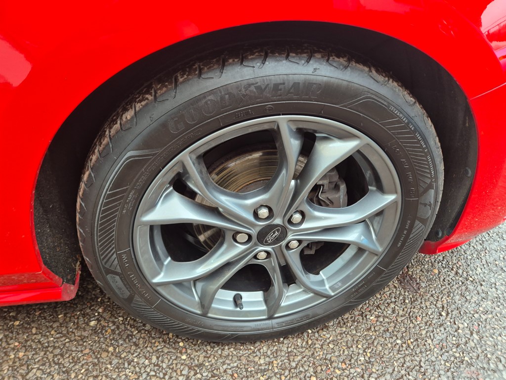 Used Ford Focus 2019 for sale - 77336164: Photo 9