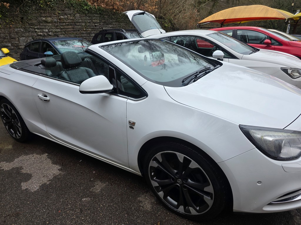 Used Vauxhall Cascada 2014 for sale - 77778838: Photo 5