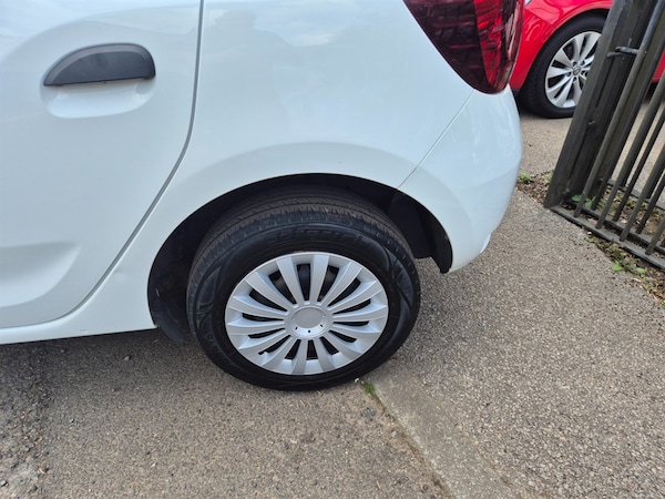 Used Dacia Sandero 2018 for sale - 75570401: Photo 5