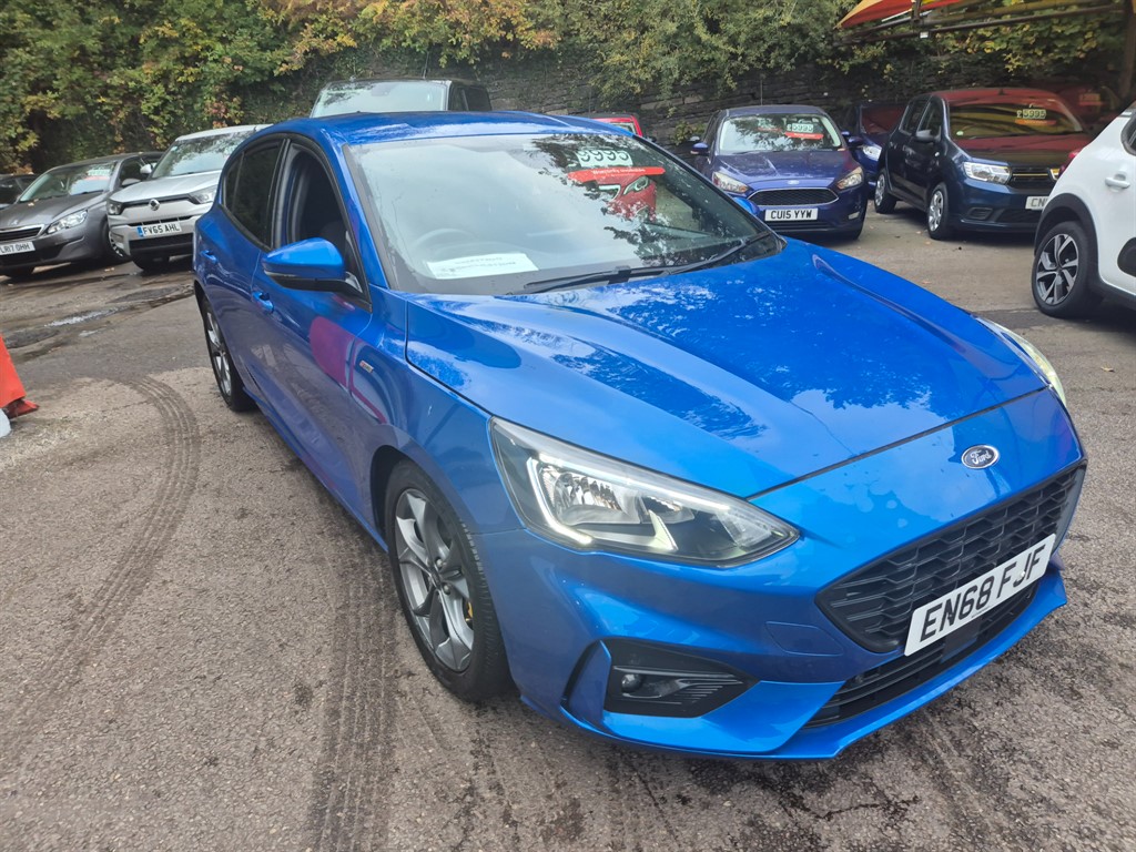 Used Ford Focus 2017 for sale - 76302542: Photo 3