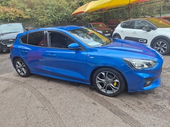 Used Ford Focus 2017 for sale - 76302542: Photo 4