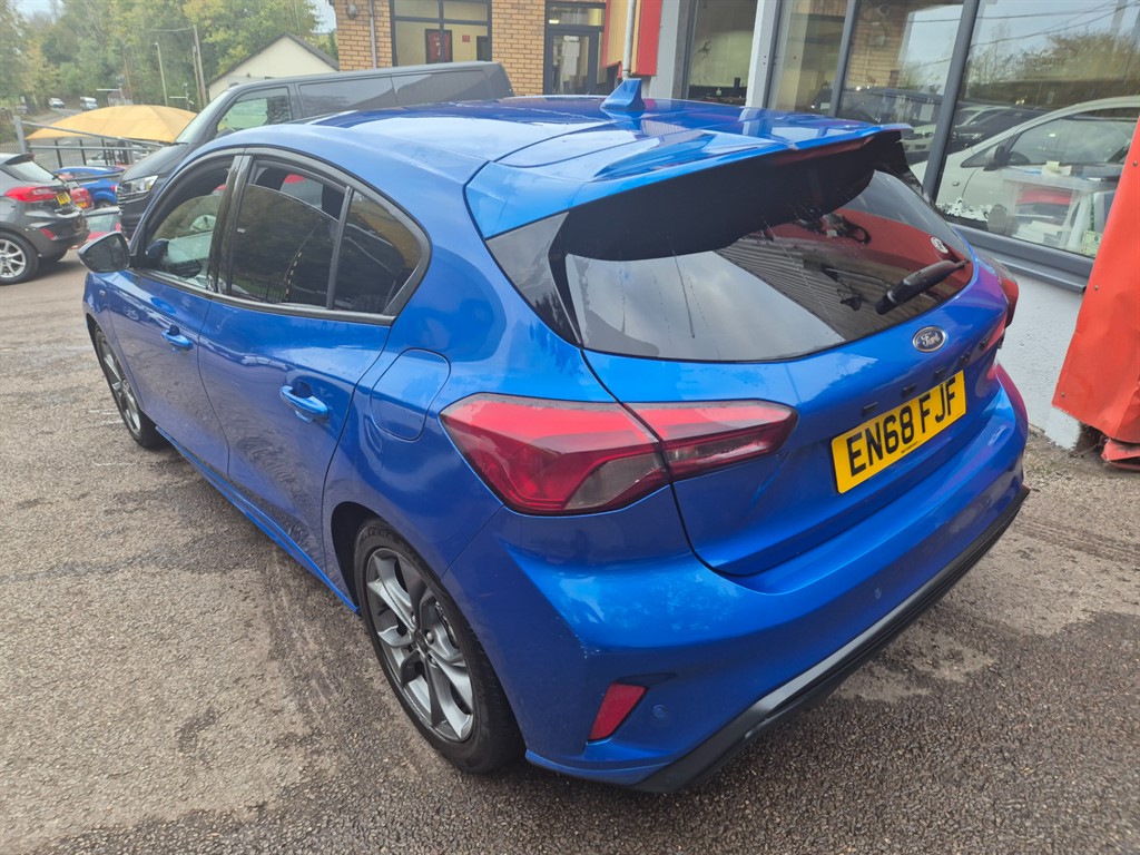 Used Ford Focus 2017 for sale - 76302542: Photo 6