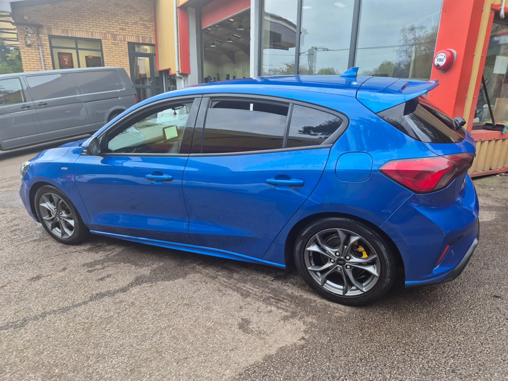 Used Ford Focus 2017 for sale - 76302542: Photo 7