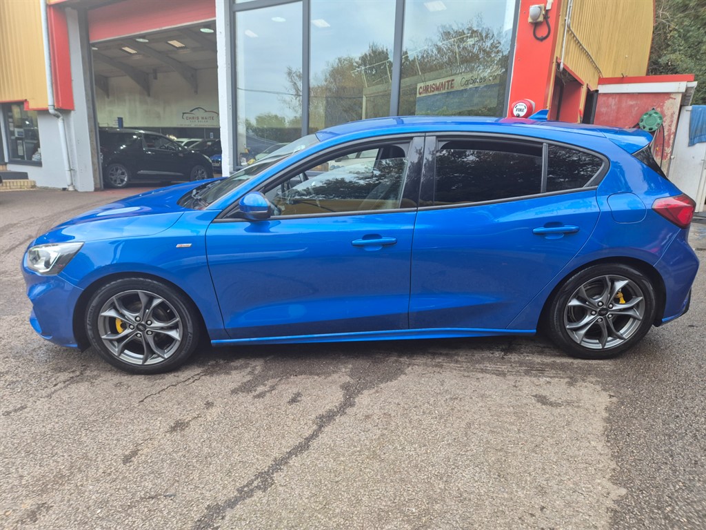 Used Ford Focus 2017 for sale - 76302542: Photo 8