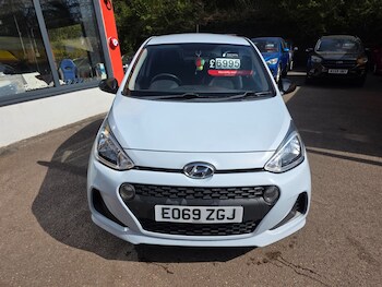 Used Hyundai i10 2019 for sale - 78356908: Photo