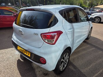 Used Hyundai i10 2019 for sale - 78356908: Photo