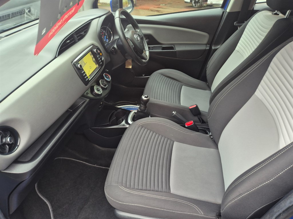 Used Toyota Yaris 2017 for sale - 77381300: Photo 11