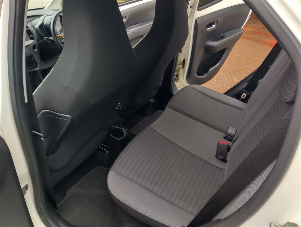 Used Toyota AYGO 2018 for sale - 77450104: Photo 11