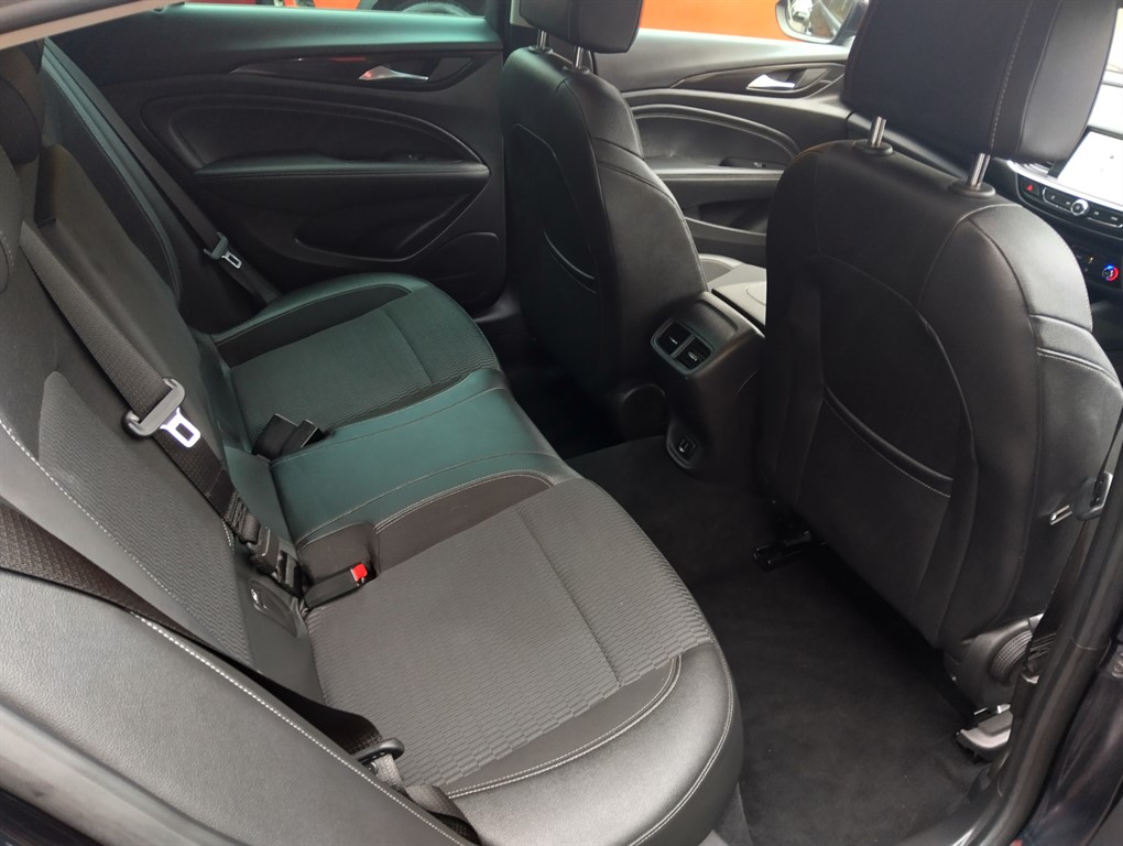 Used Vauxhall Insignia 2017 for sale - 77339738: Photo 10