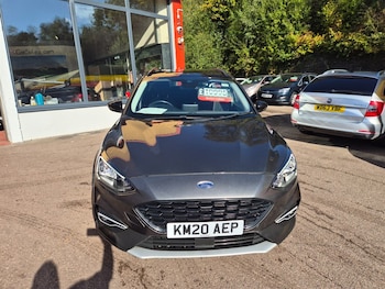 Used Ford Focus 2020 for sale - 76146305: Photo 2
