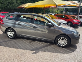 Used Peugeot 308 2017 for sale - 77336177: Photo