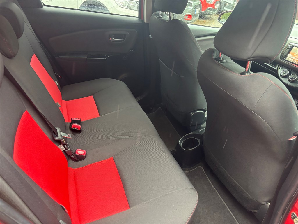 Used Toyota Yaris 2015 for sale - 76221941: Photo 15