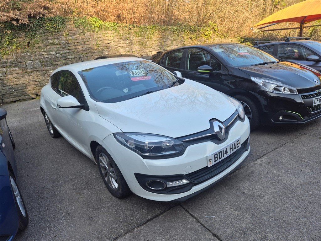 Used Renault Megane 2014 for sale - 77975721: Photo 2