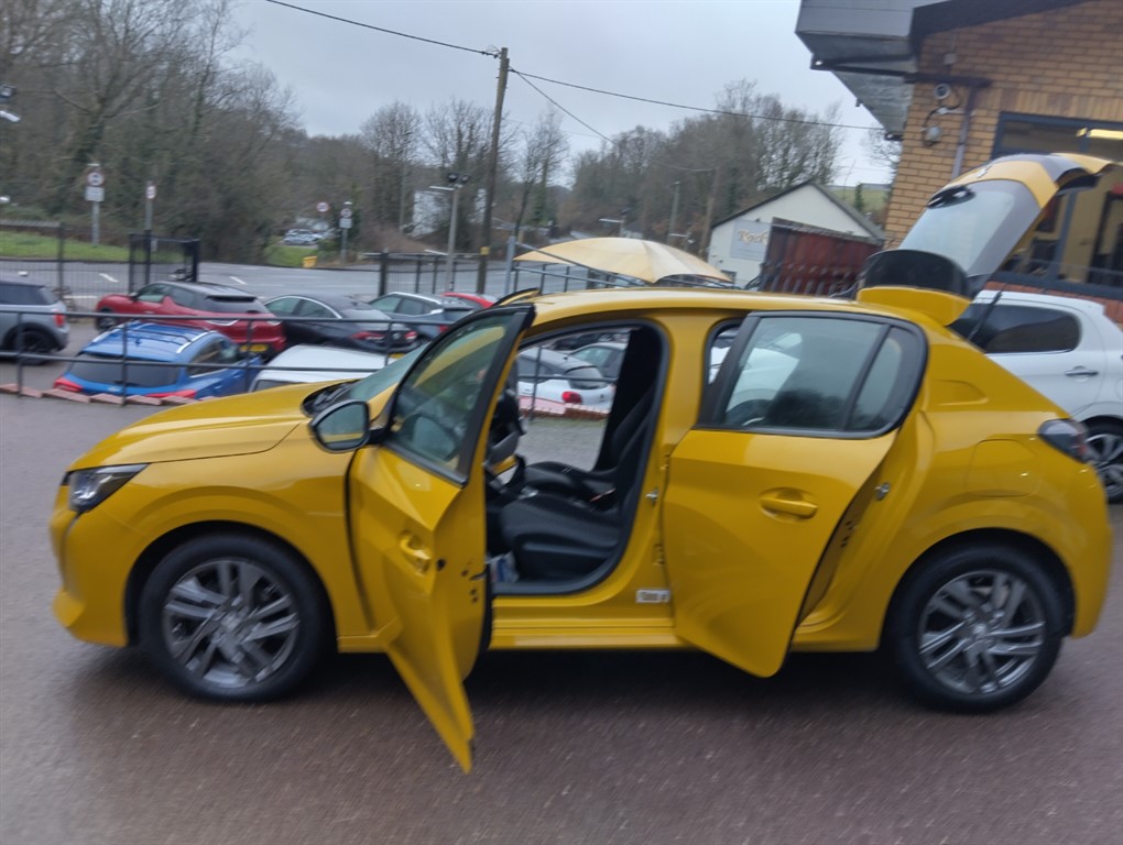 Used Peugeot 208 2022 for sale - 77532399: Photo 15