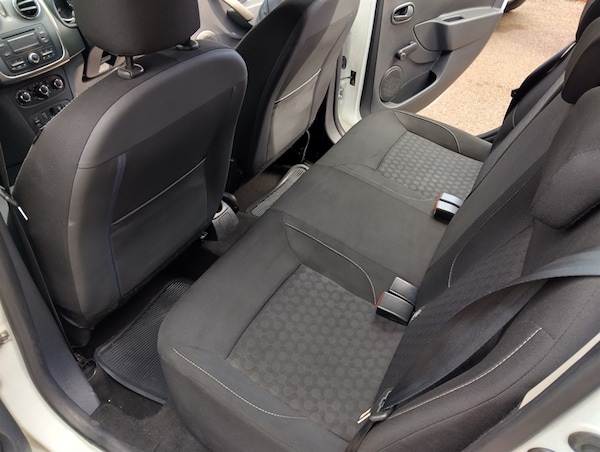 Used Dacia Sandero 2016 for sale - 75570823: Photo 9