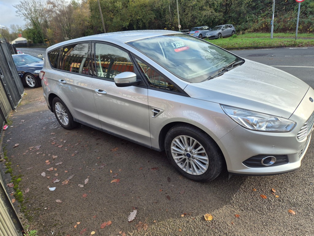 Used Ford S-Max 2017 for sale - 77336155: Photo 4
