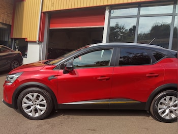 Used Renault Captur 2020 for sale - 79515767: Photo