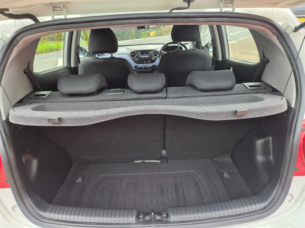 Used Hyundai i10 2015 for sale - 76146317: Photo 12