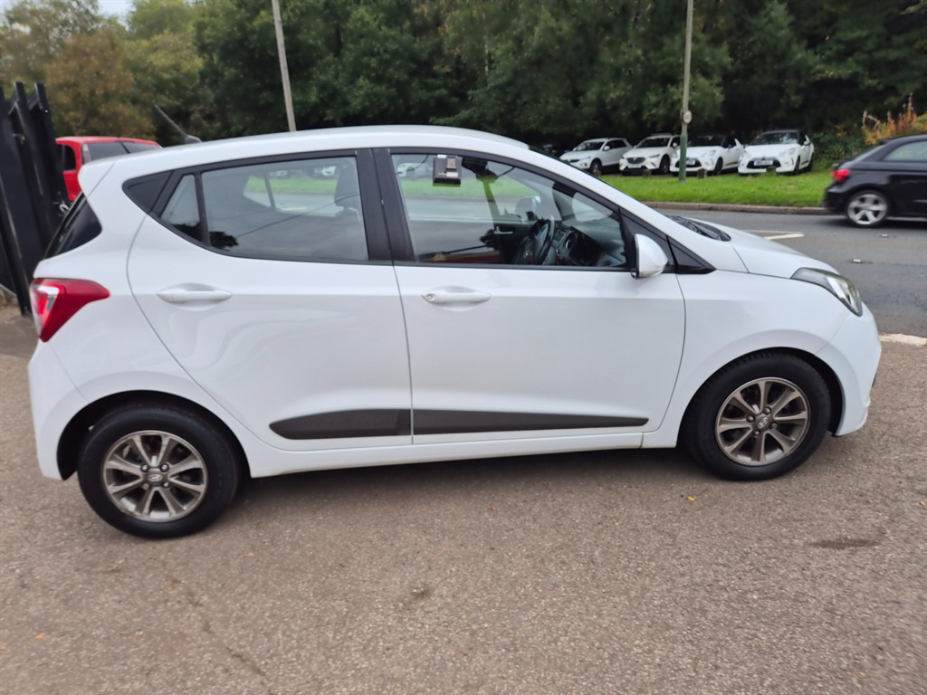 Used Hyundai i10 2015 for sale - 76146317: Photo 7