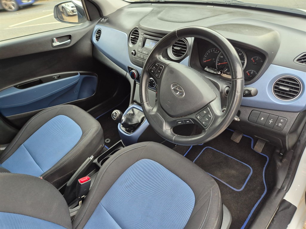 Used Hyundai i10 2015 for sale - 76146317: Photo 9