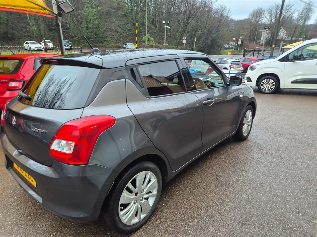 Used Suzuki Swift 2018 for sale - 77336151: Photo 5