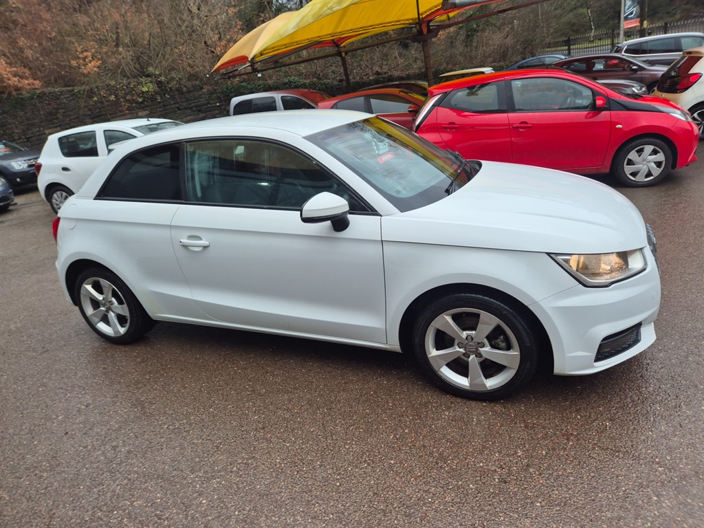 Used Audi A1 2015 for sale - 77336117: Photo 5