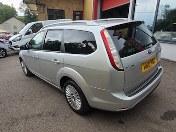 Used Ford Focus 2010 for sale - 78523872: Photo