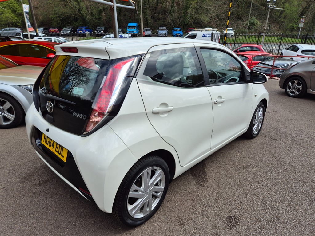 Used Toyota AYGO 2015 for sale - 76568193: Photo 10