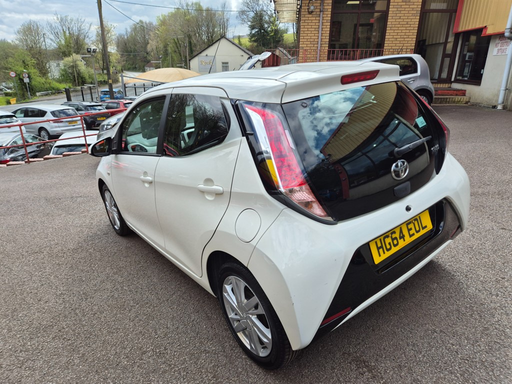 Used Toyota AYGO 2015 for sale - 76568193: Photo 12