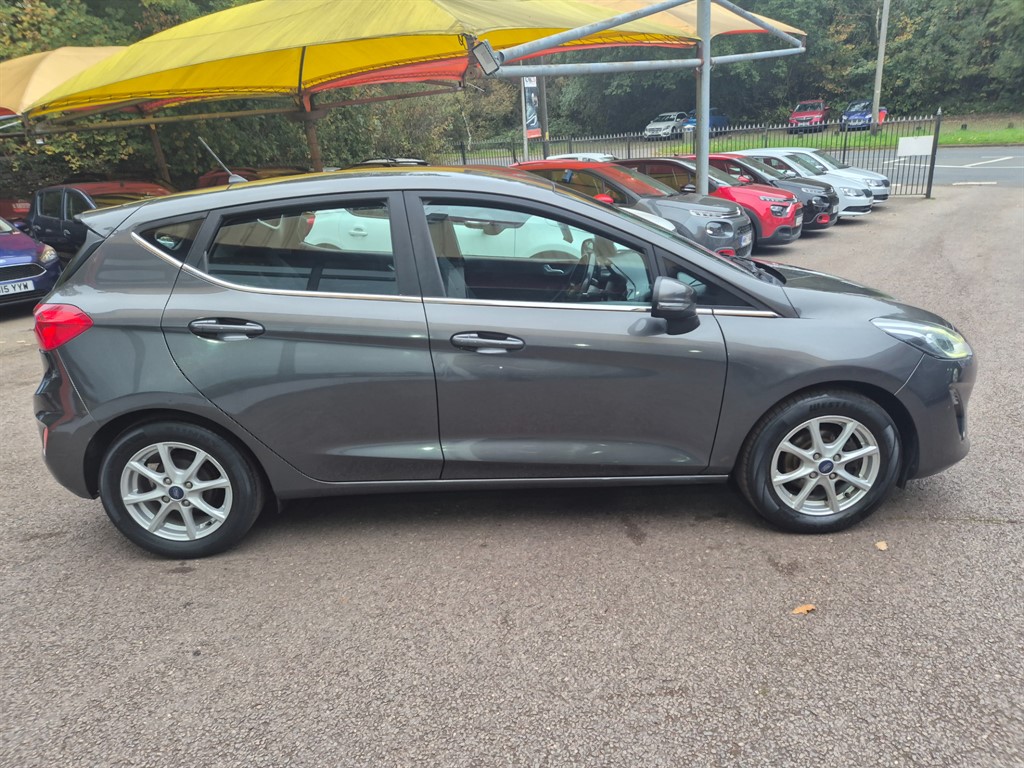 Used Ford Fiesta 2018 for sale - 76290130: Photo 3