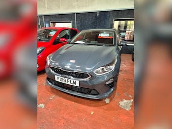 Used Kia Ceed 2019 for sale - 76290129: Photo 4