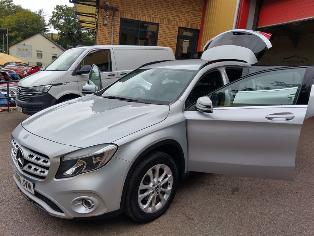 Used Mercedes-Benz GLA 2018 for sale - 77336126: Photo 12